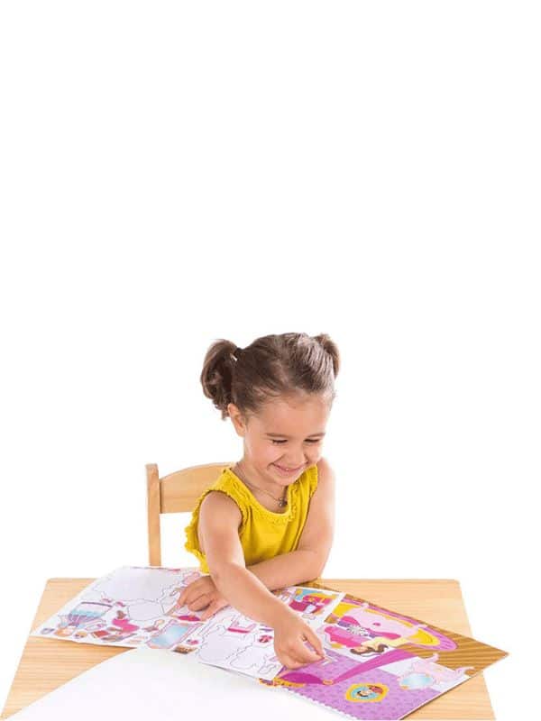 חוברת מדבקות ארמון נסיכות - מליסה ודאג